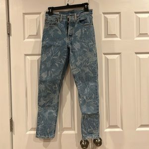 Levi’s 501 S boho flower light blue Jeans 26